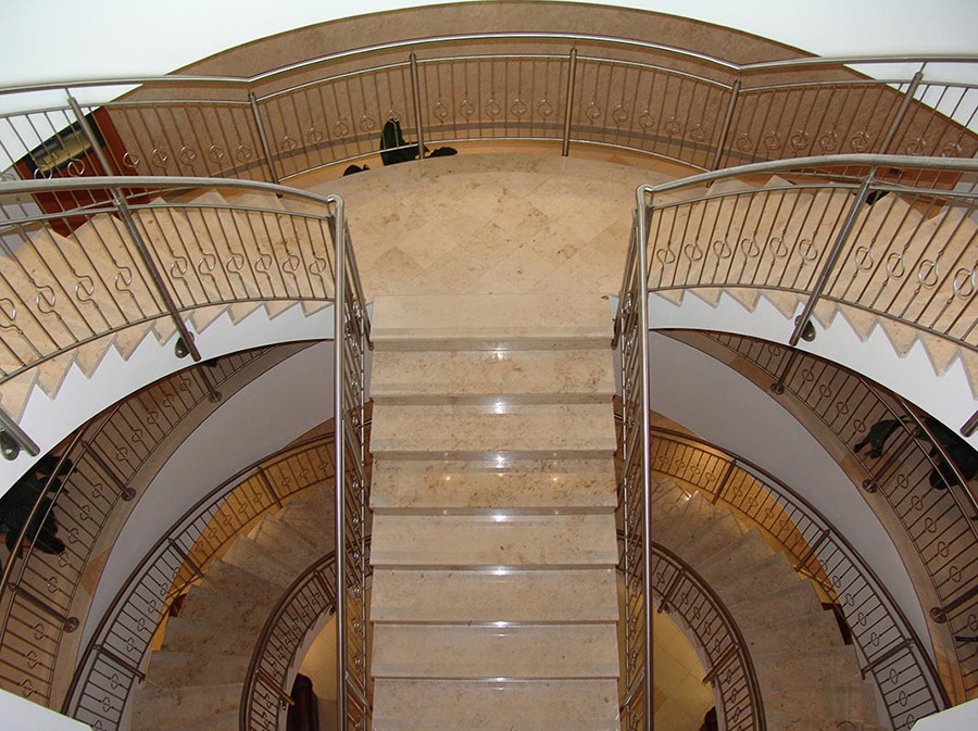 Jura Beige Limestone Stair