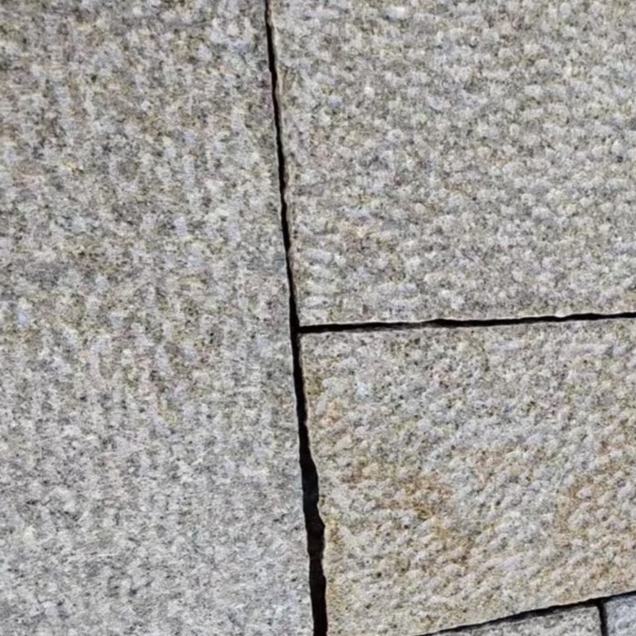 Padang Yellow Granite Pineapple Finished Padang Yellow Granite Pineapple Finished